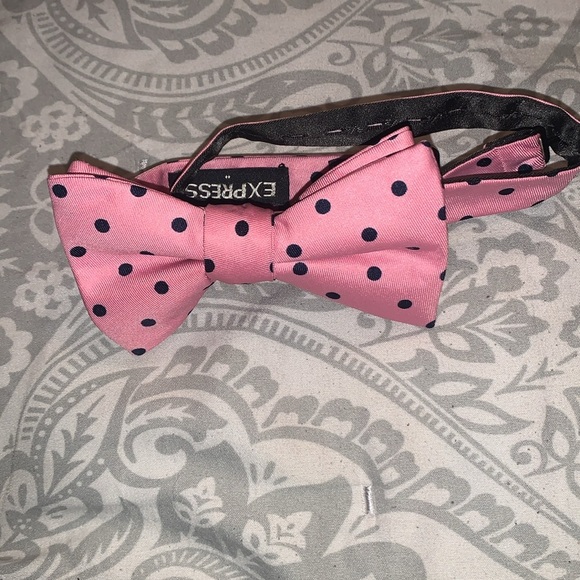 Express bow ties - Picture 4 of 5